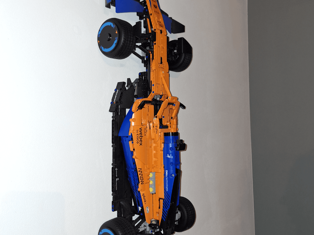 Hanger for the Mclaren  F1 car