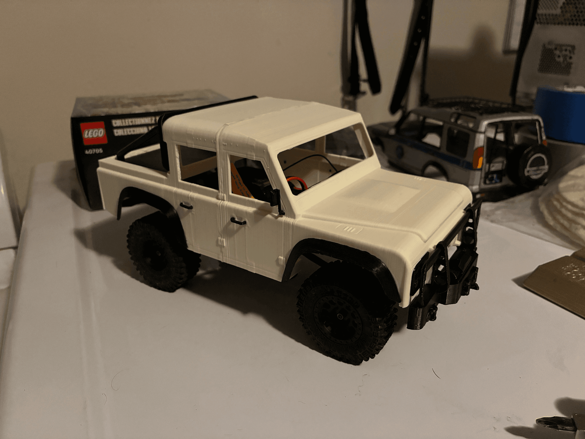 1:24 SCX24 Land Rover Defender