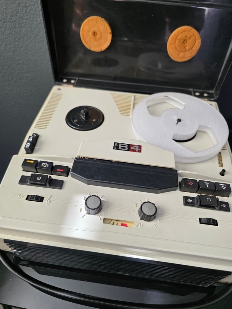 Tesla NB4 tape recorder speed selector buttons