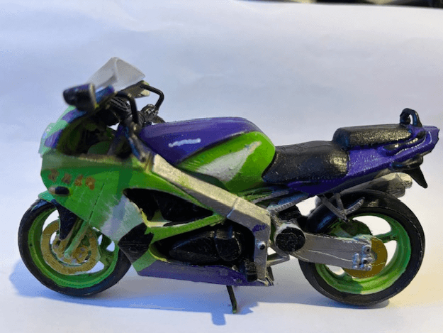 not a zx6r or is it ?