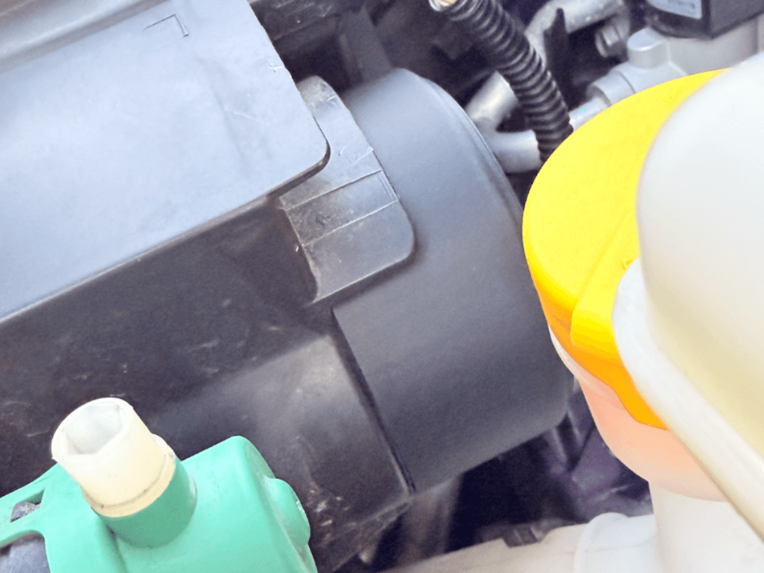 Renault Zoe headlight dustcap 2018