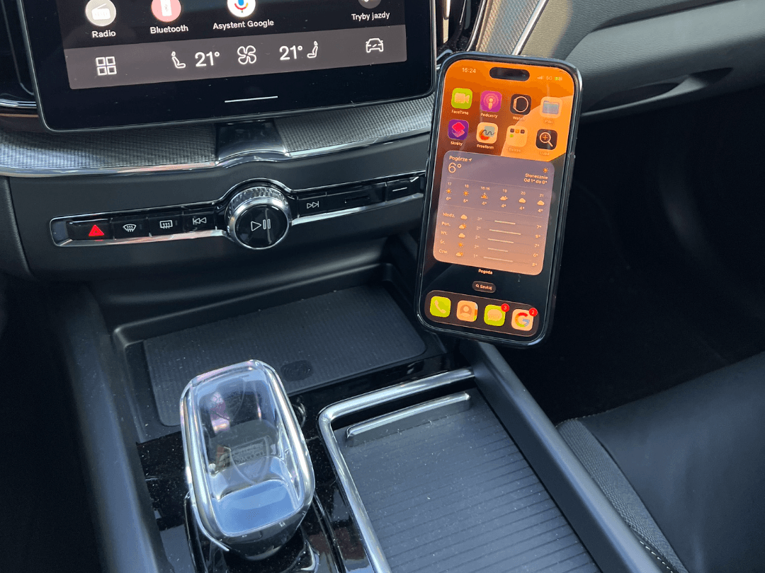 Uchwyt MagSafe Volvo XC60 II iPhone