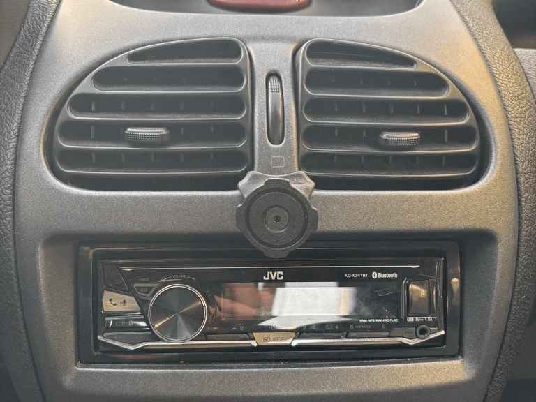 Peugeot 206 QuadLock Phone mount