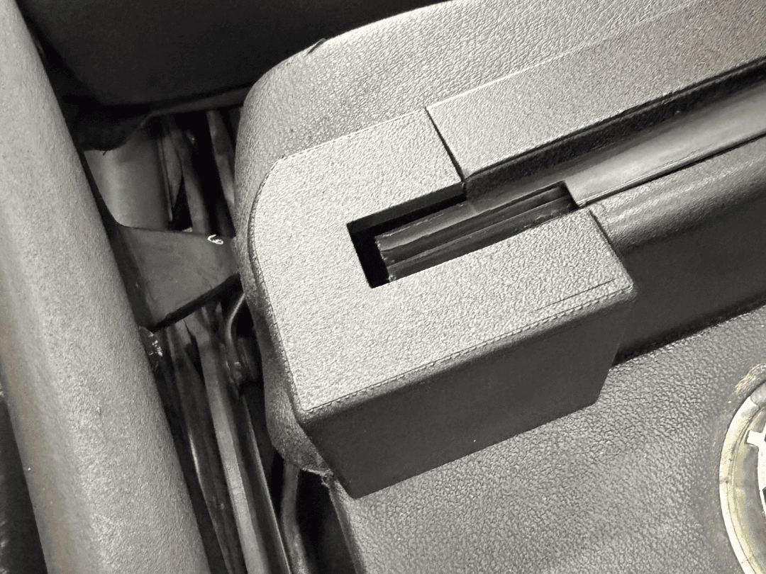 Audi TT 8N Roadster Wind Deflector FIX