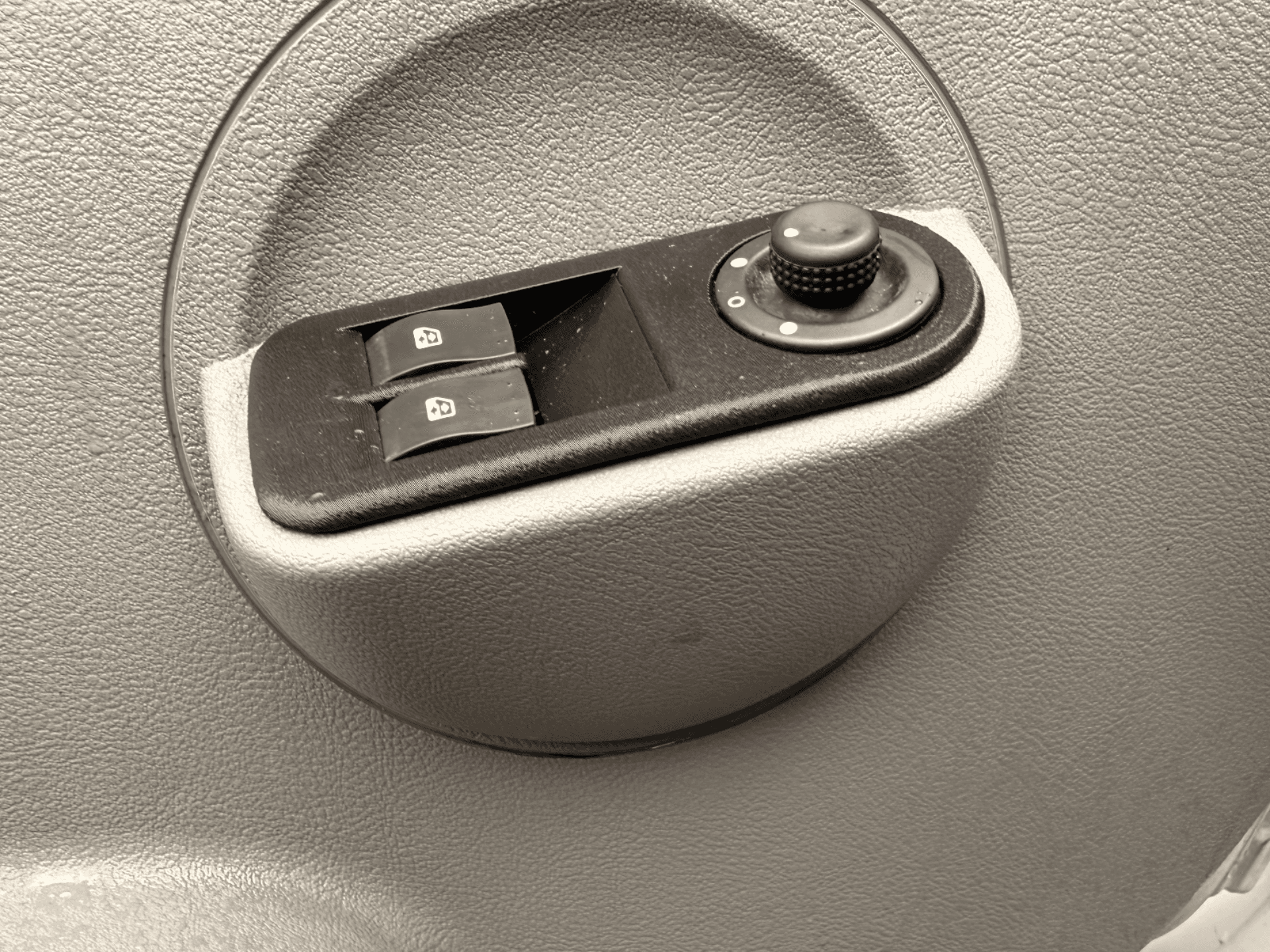 Opel Movano power window control unit