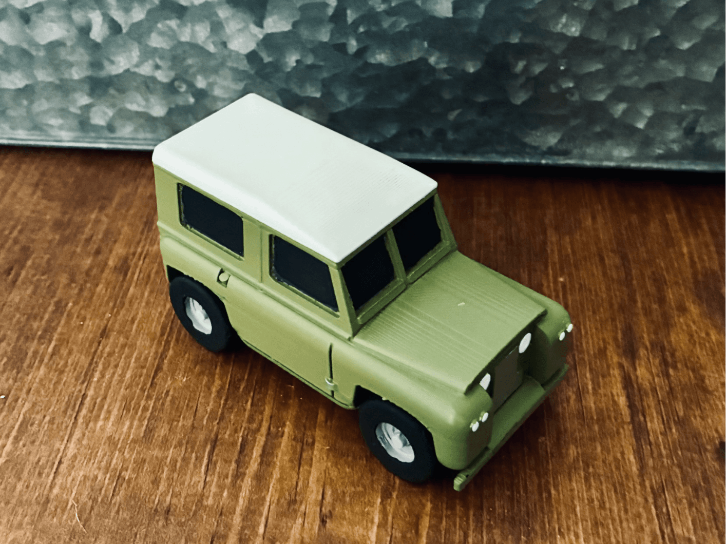 Land Rover Defender (Series III)