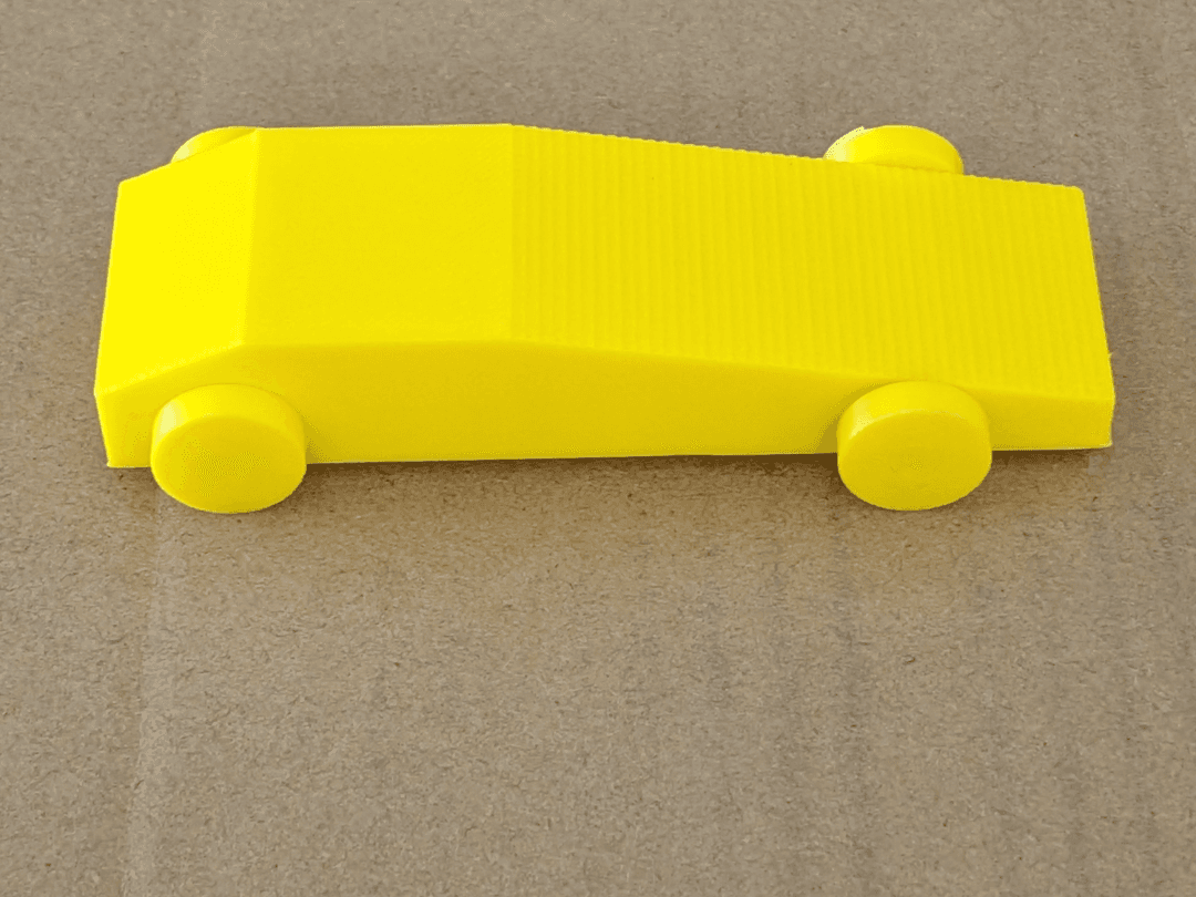 pinewood derby style car