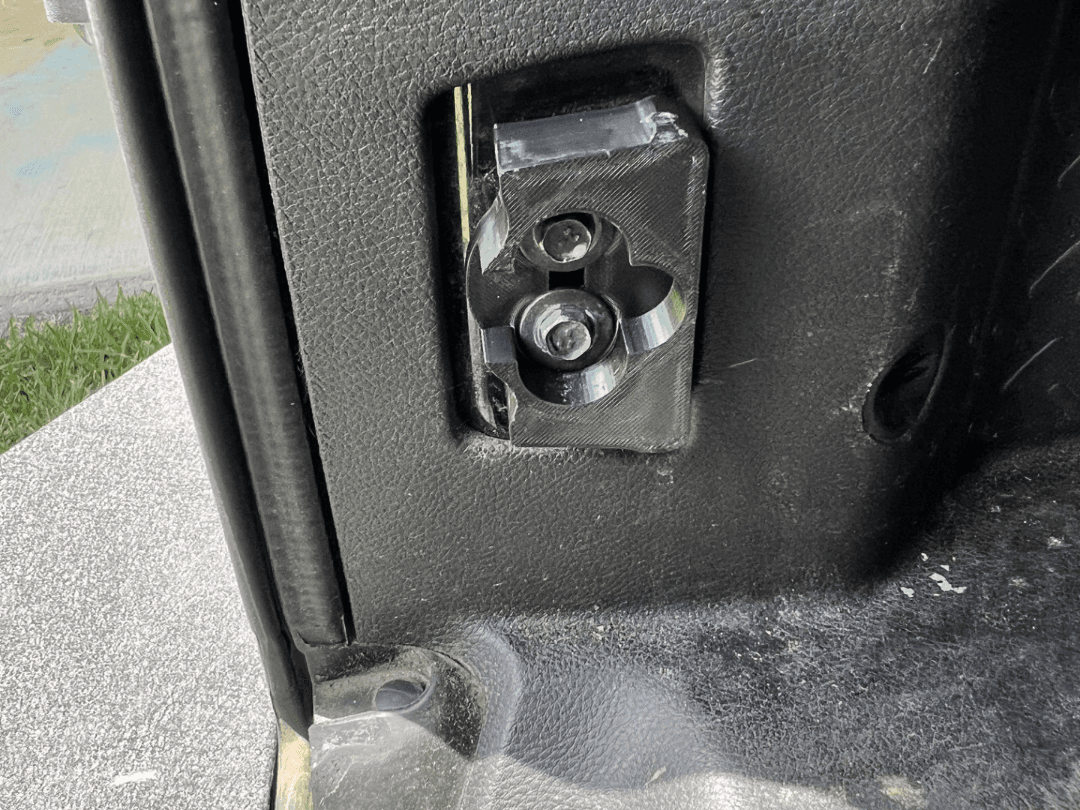 Jeep JK Tailgate limiter