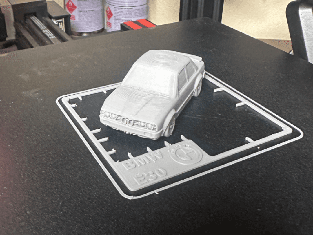 BMW E30 Card With Movable Wheels