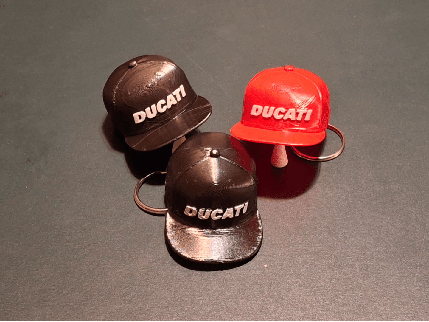 Portachiavi cappellino Ducati