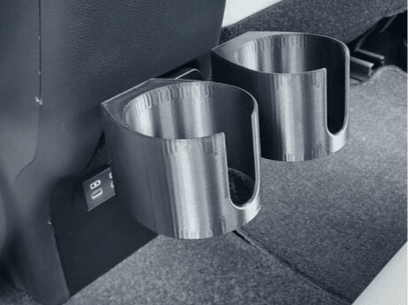 Prius LE Gen5 (2023+) - rear passenger cup holders