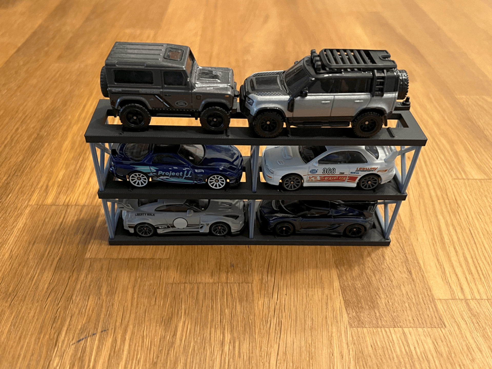 modular and stackable double 1/64 diorama garage