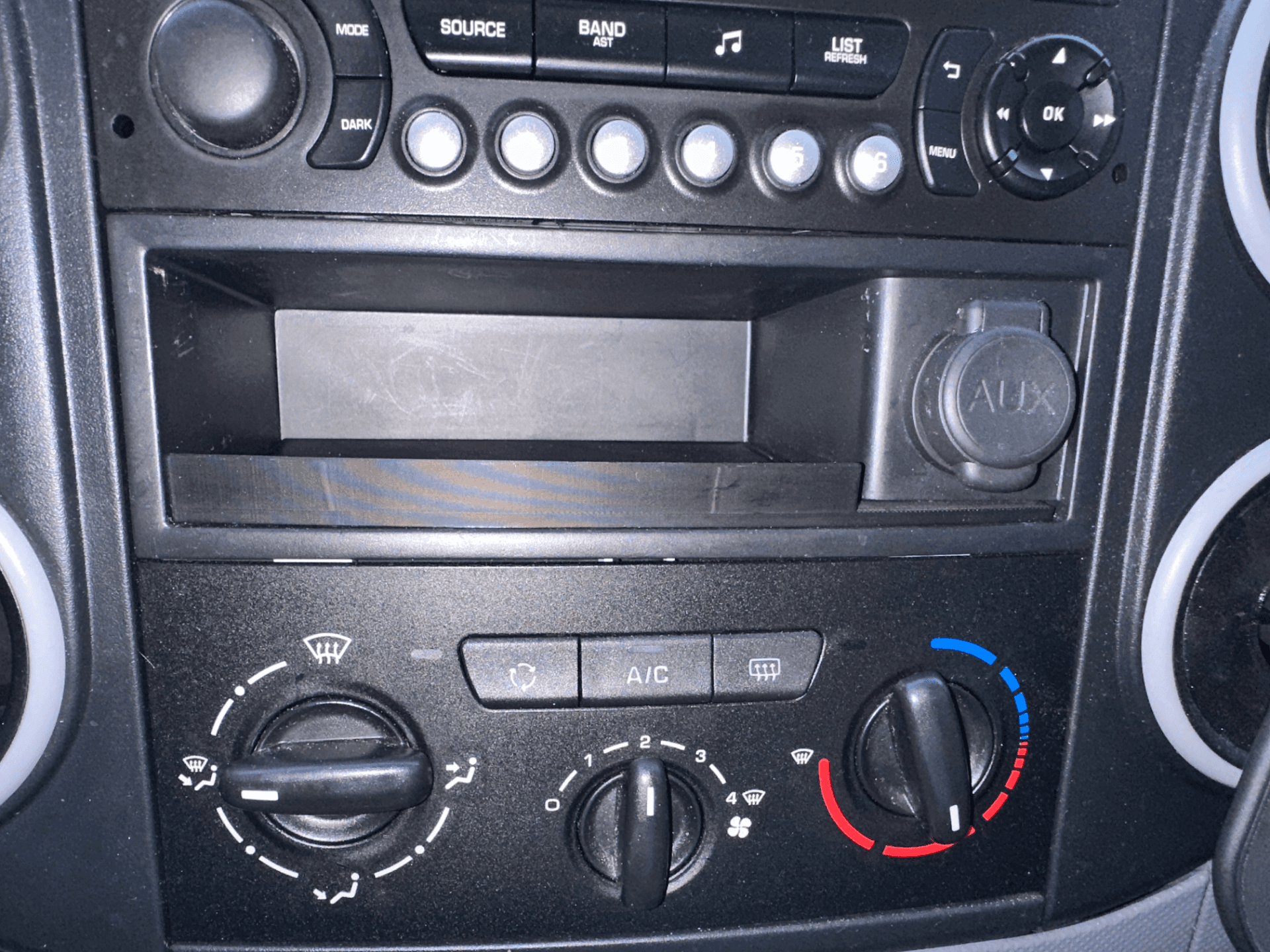 Peugeot Partner / Citroen Berlingo storage shelf