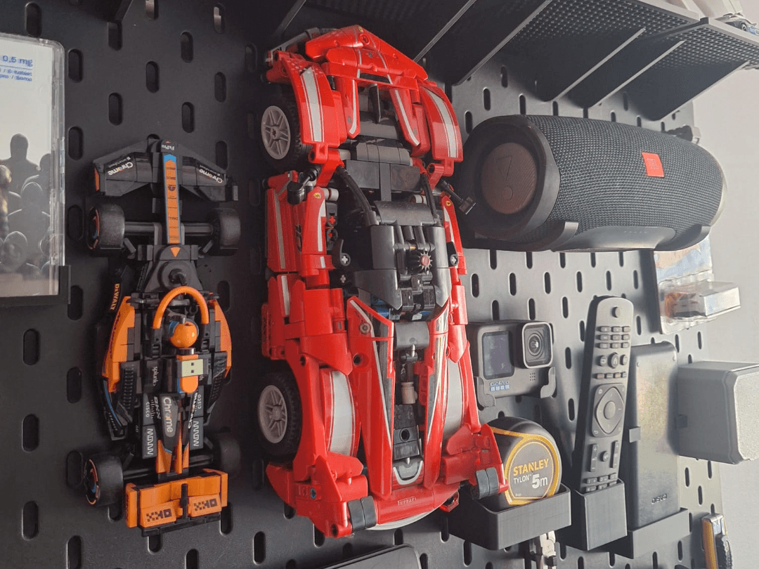Skadis Hanger for  ferrari FXX K (42212)
