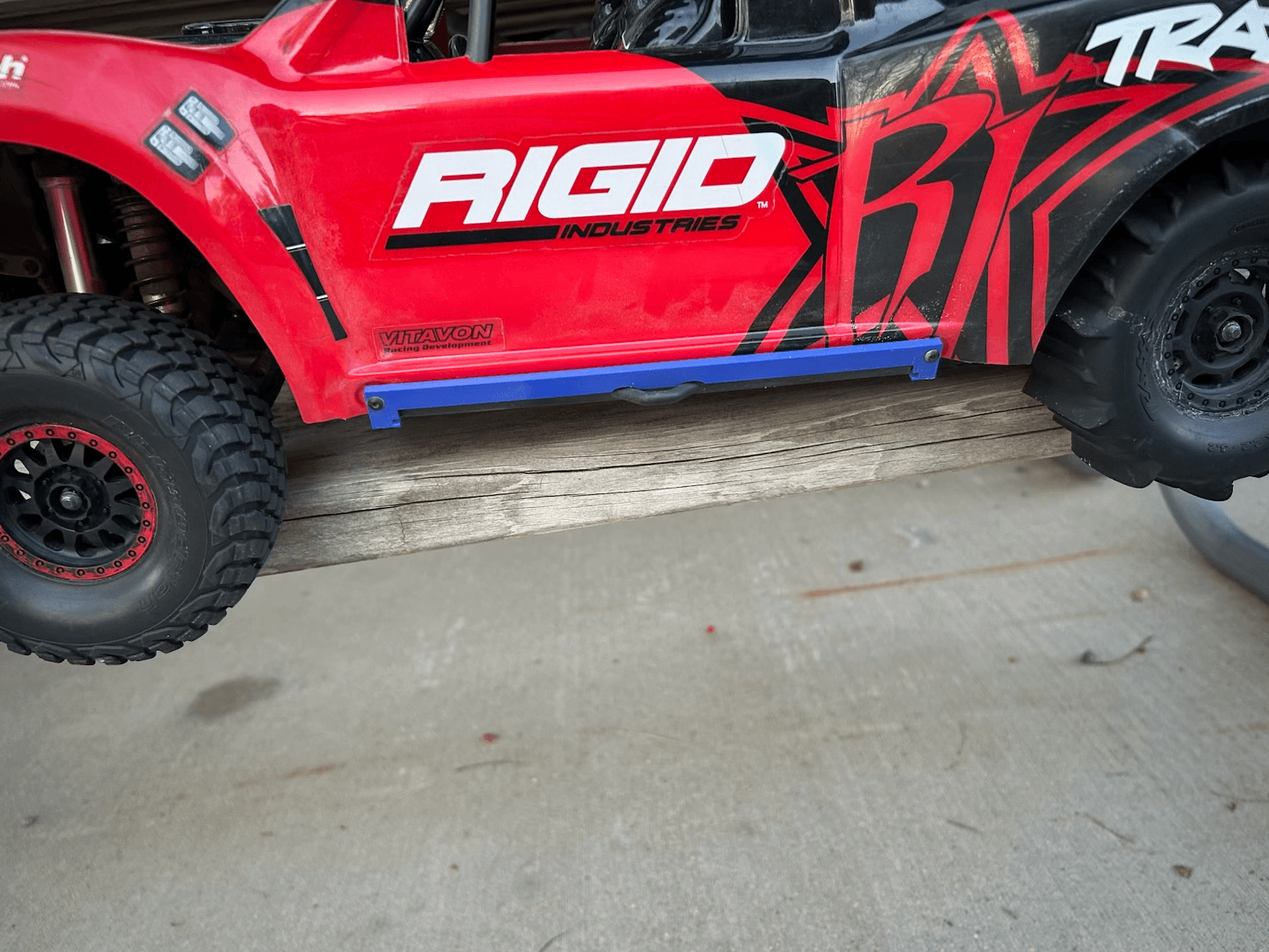 Traxxas UDR Body stiffener