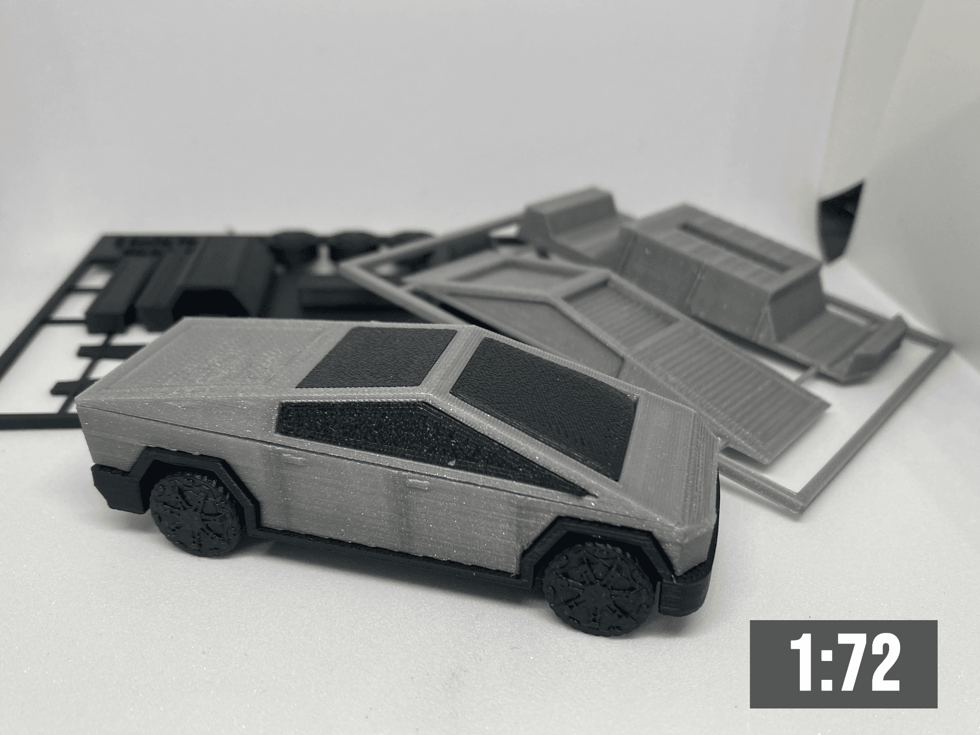 Tesla Cybertruck Minimalistic 1:72 Kit Card