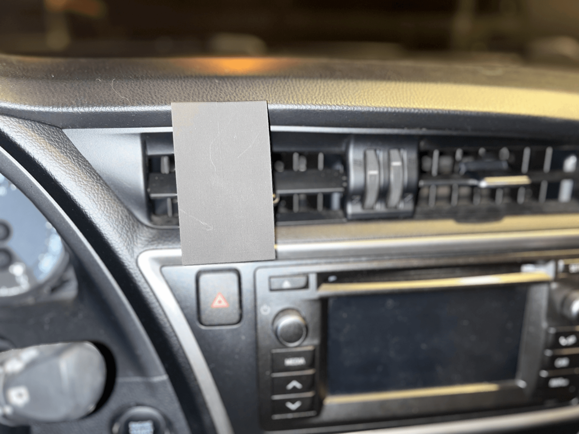 Mobile phone mounting bracket Toyota Auris 2012+
