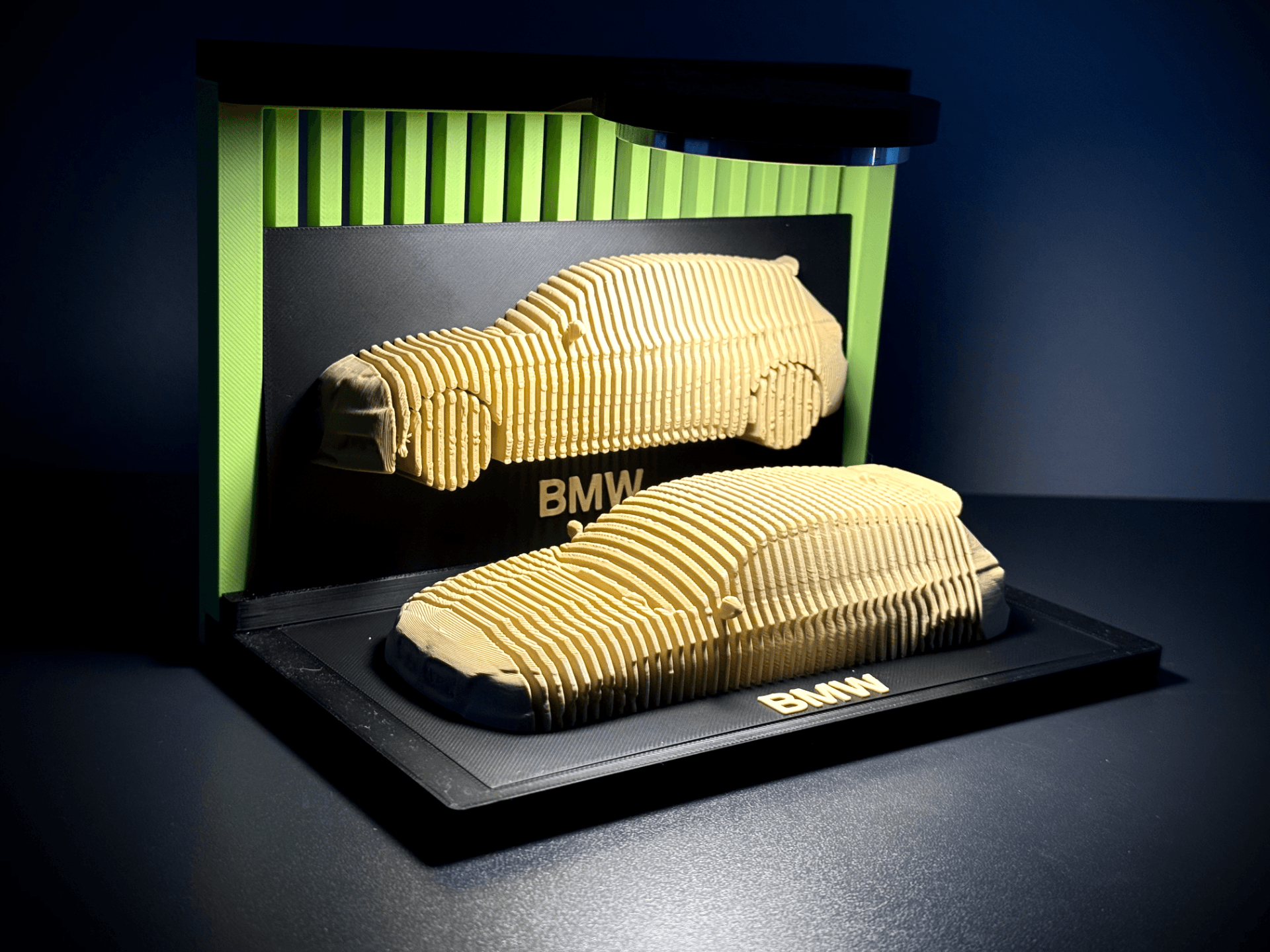 BMW 1-Series F20 - Layered Car display model! 
