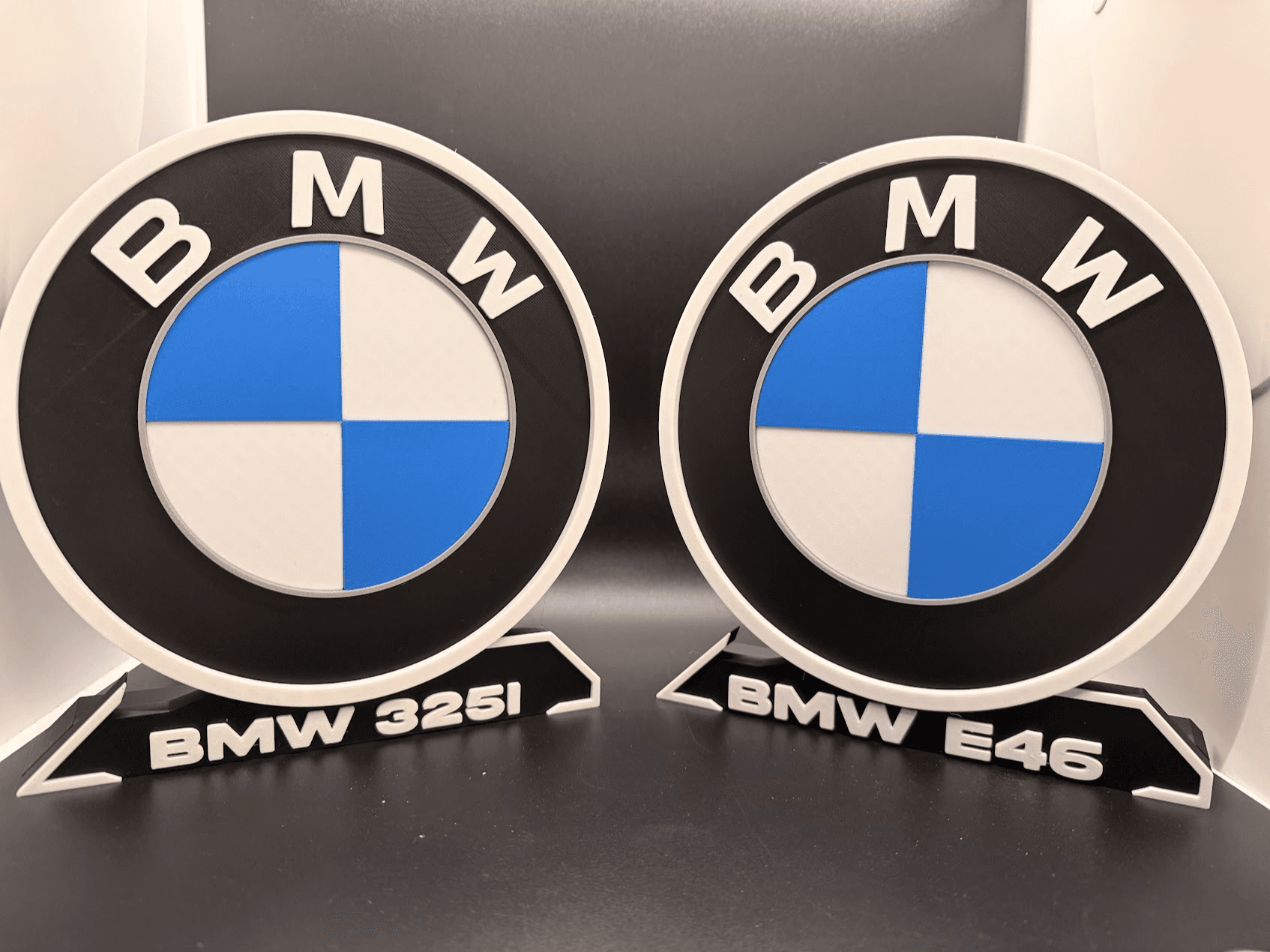 BMW Logo Standmodell 325i E46