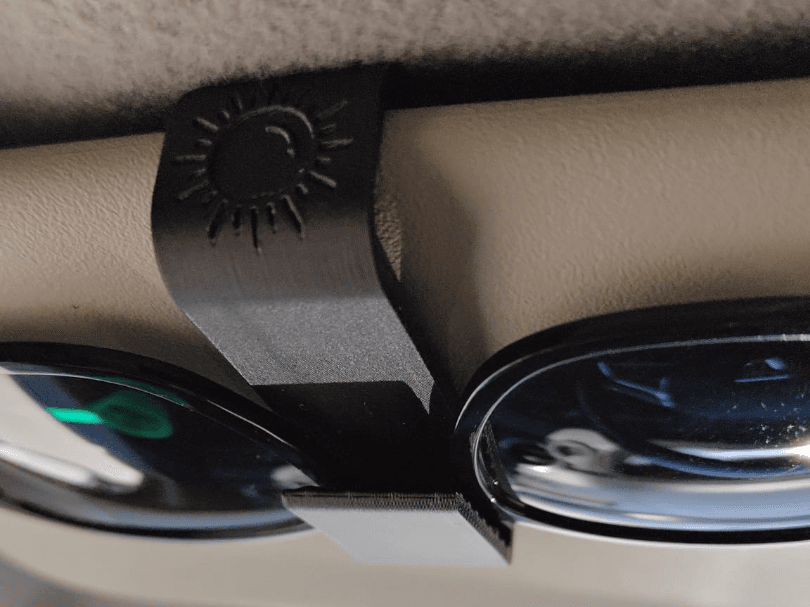 3-in-1 Sun Visor Clip for Glasses & Docs