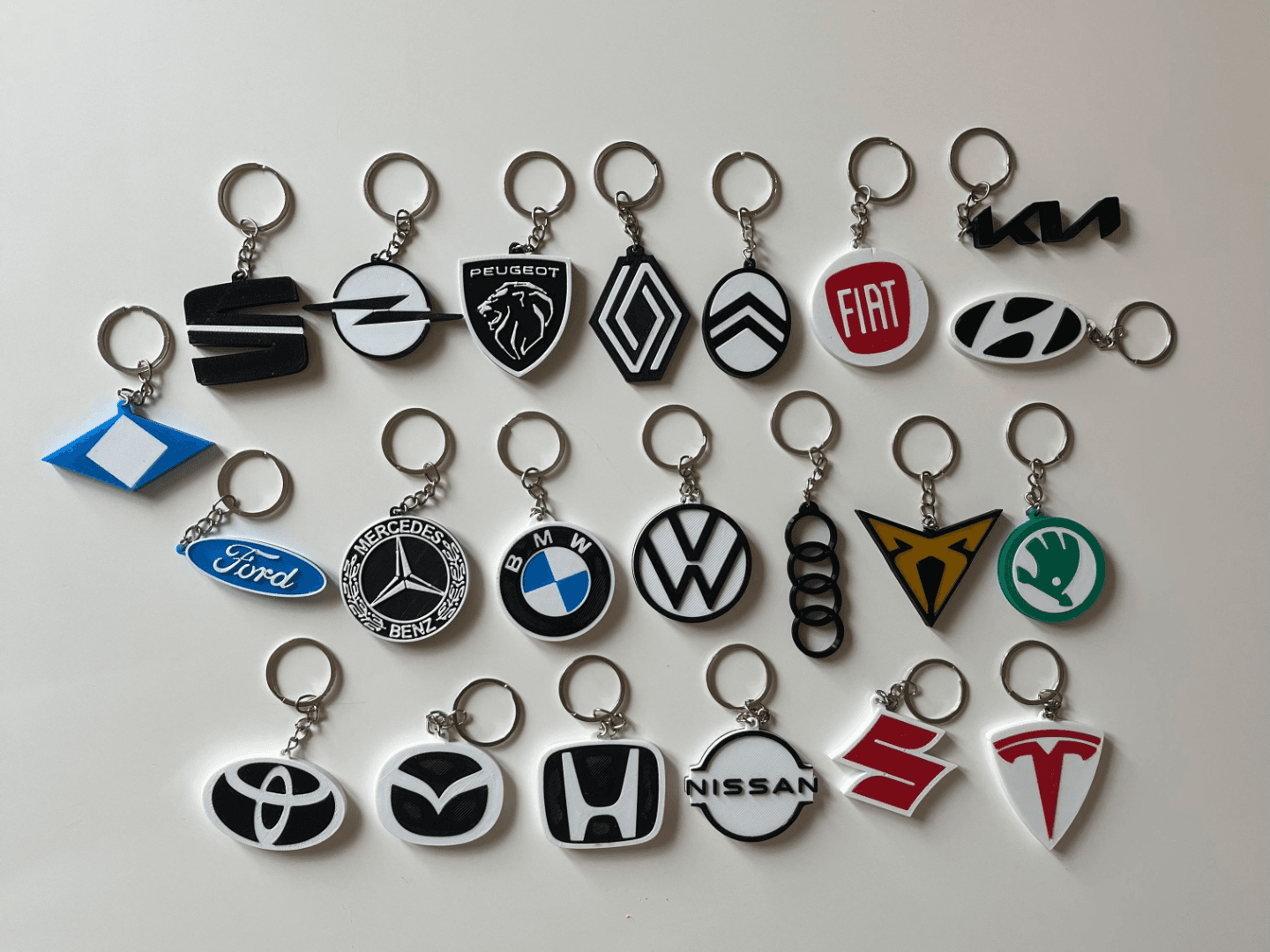 Keychain for Car Brands I Double-Side 22+ Non AMS