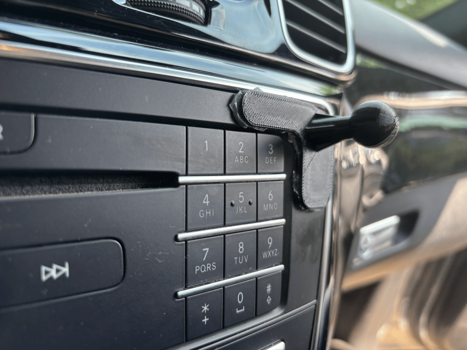 Mercedes Command 17mm Cell Phone Ball Mount