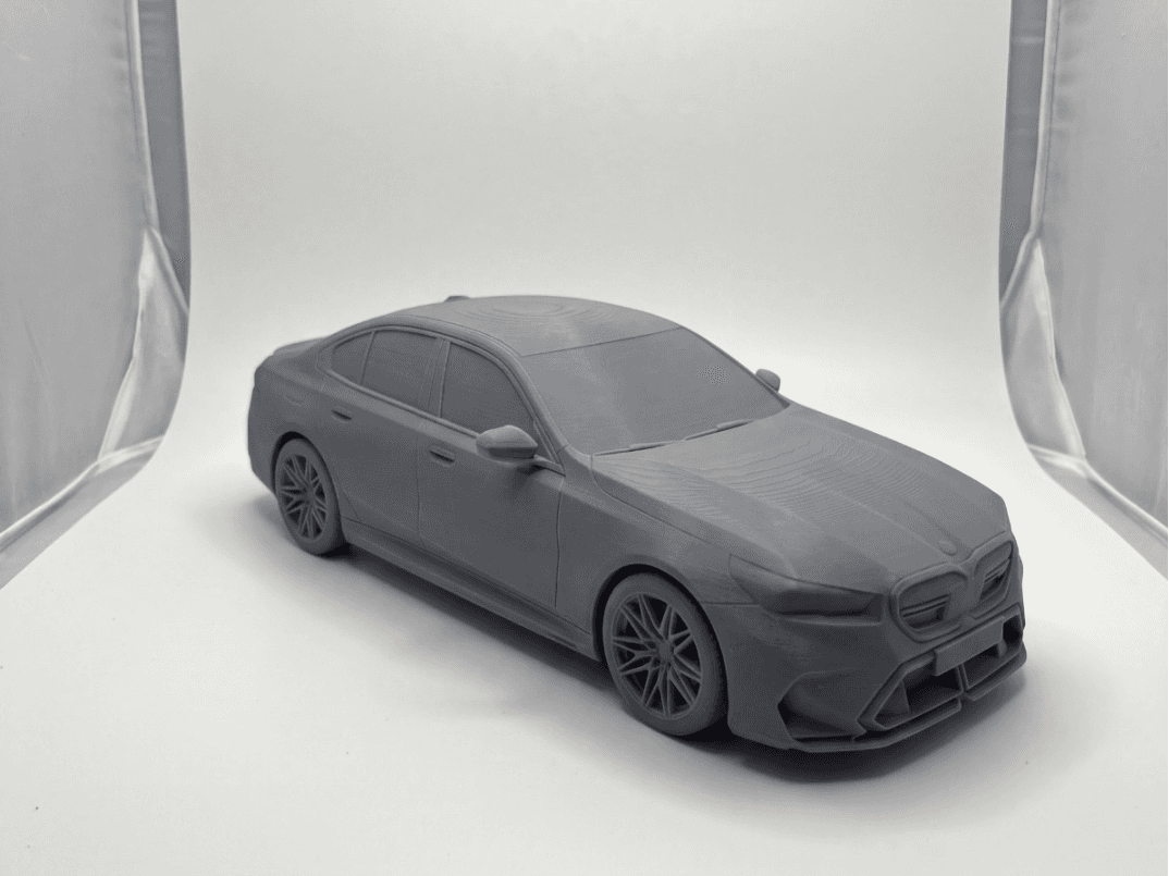 BMW M5 G90 2025