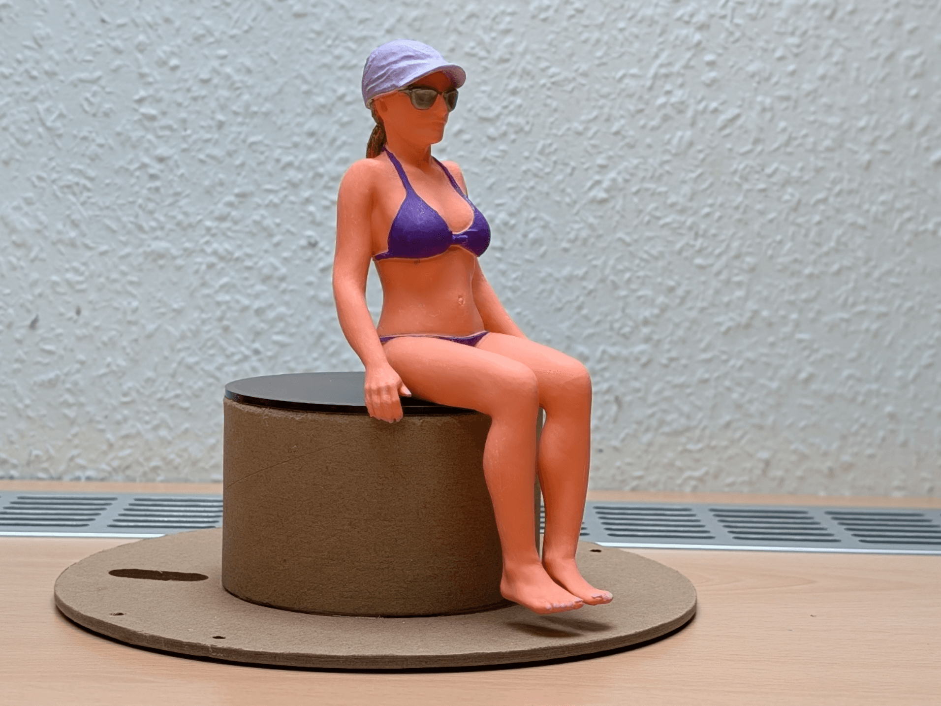 Beach Edition Mog" Co-Pilot – Figure for Unimog