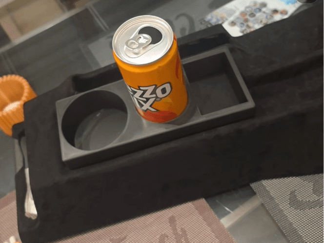 W201 E190 Cup Holder
