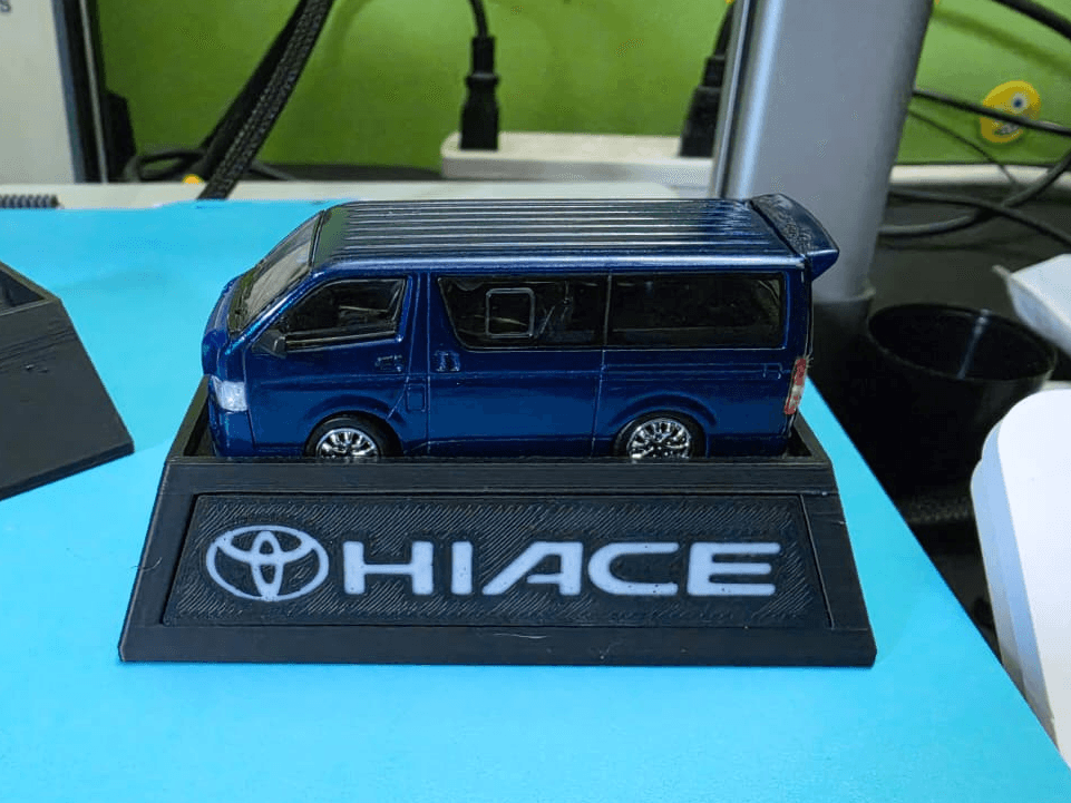Base Toyota Hiace
