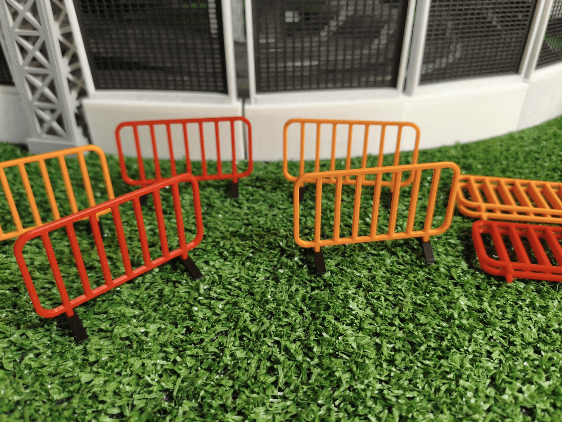 Urban Crowd Control Barriers - 1:32 Scale