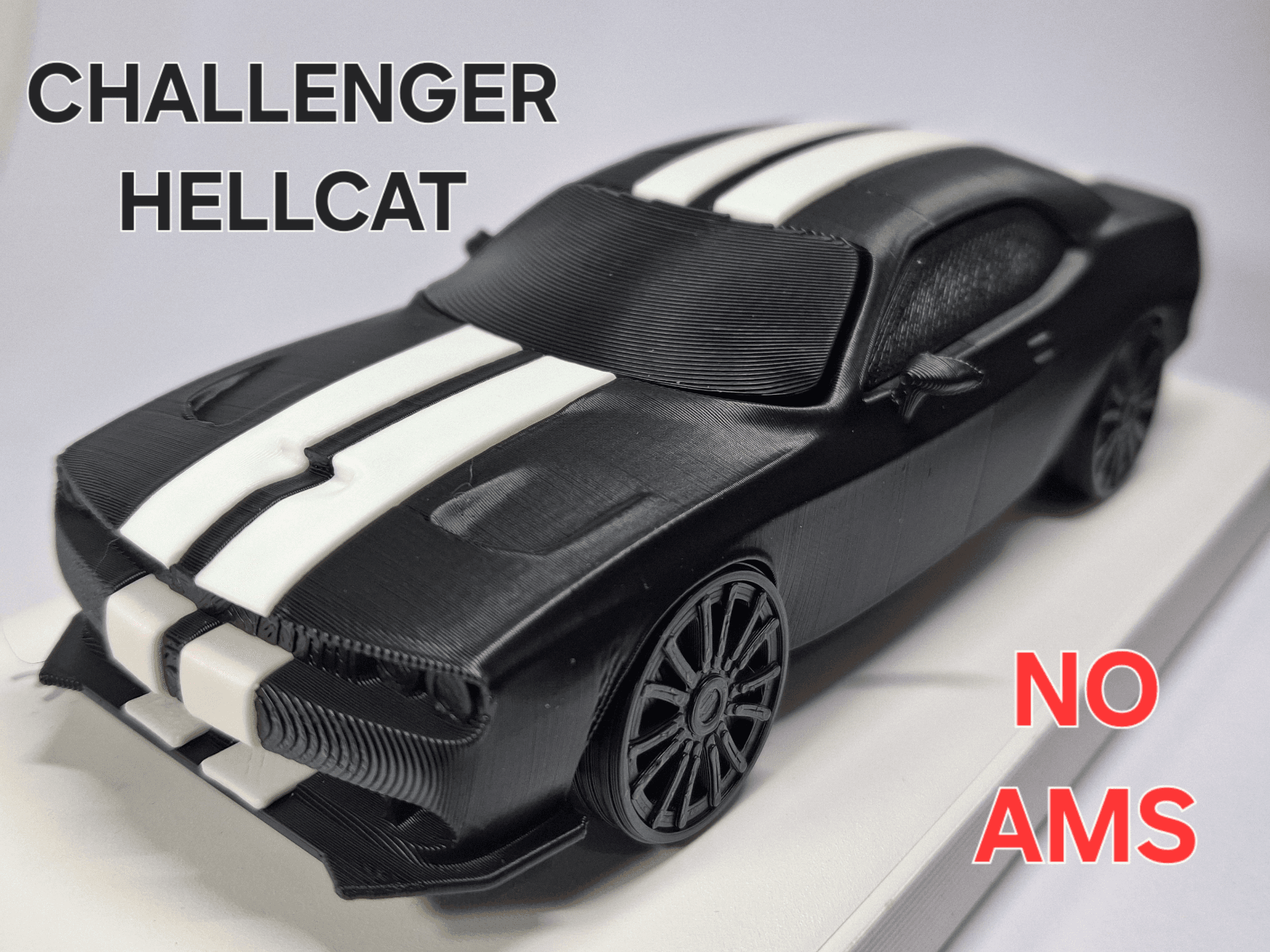 CHALLENGER HELLCAT SCALE MODEL KIT