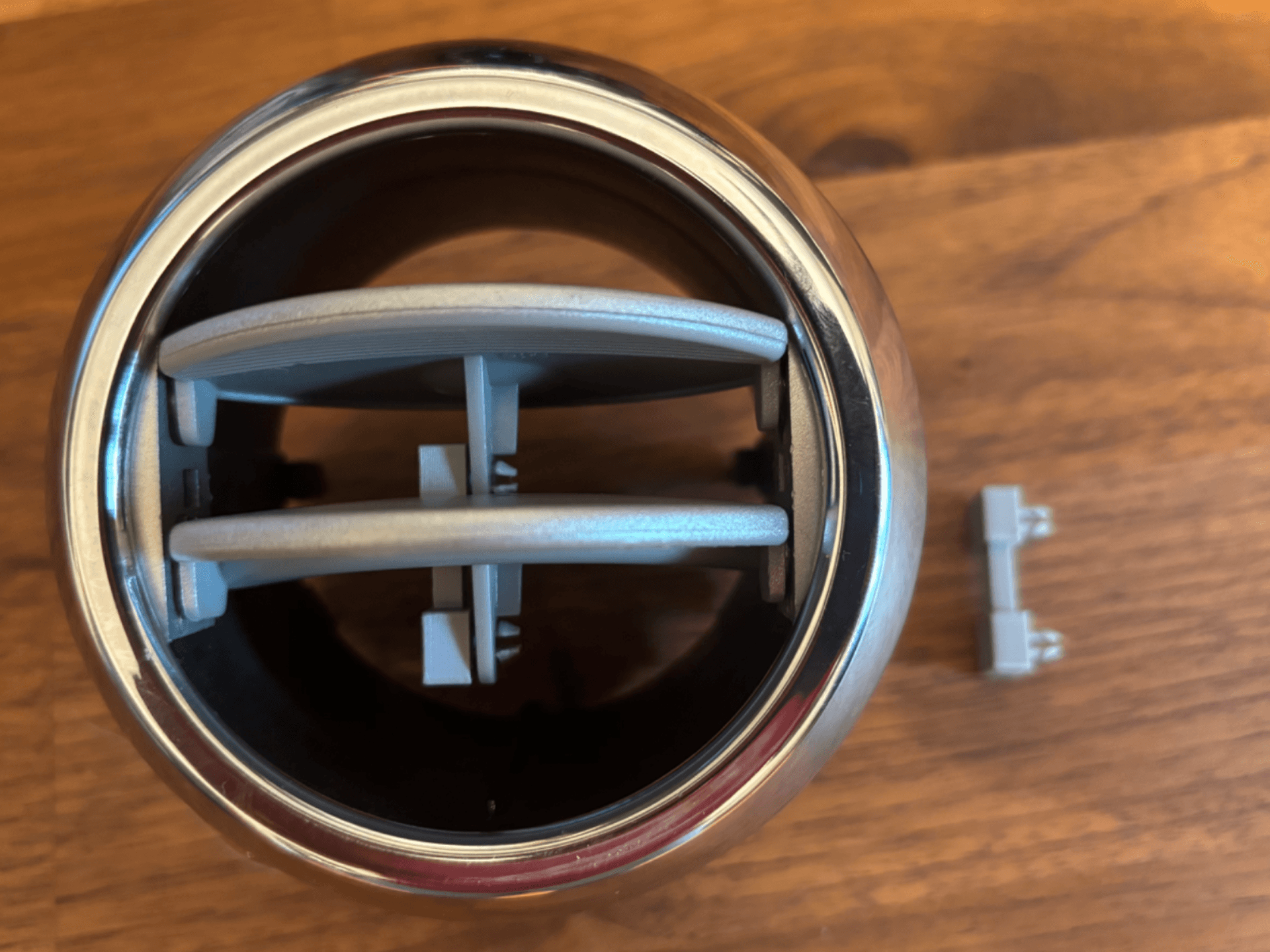 Linkage for Ford HVAC vent louvres
