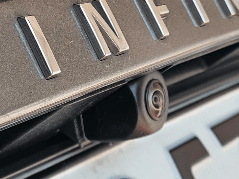 Supporto retrocamera INFINITI