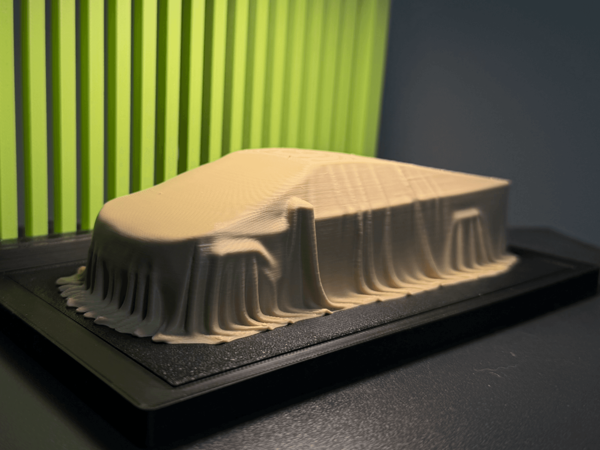 Tesla Cybertruck Unveiling Model Display ! 