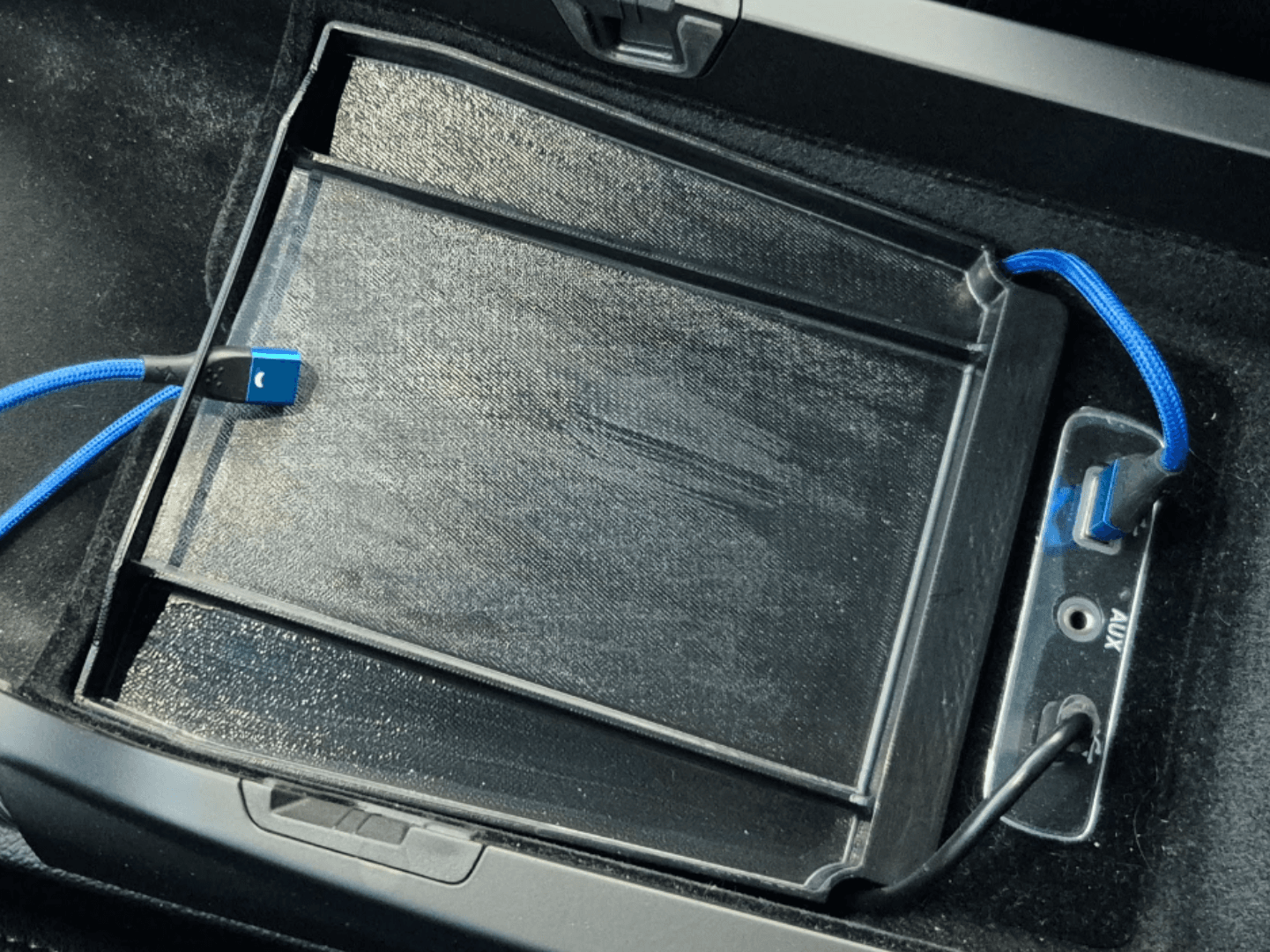 Alfa Romeo Stelvio armrest shelf box