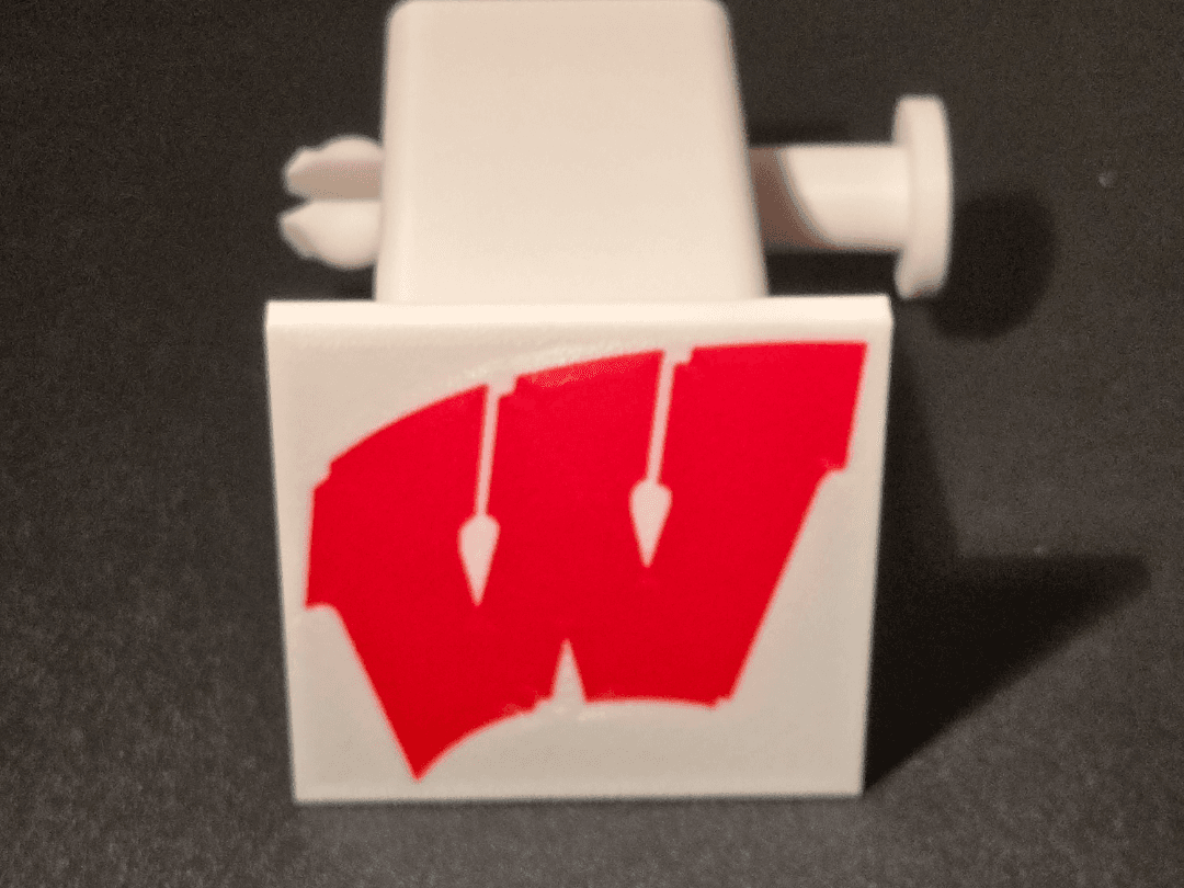 Wisconsin Badgers 2" trailer hitch cover