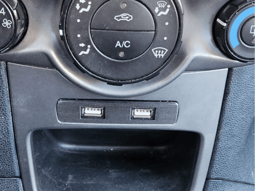 Supporto USB Ford Fiesta MK7