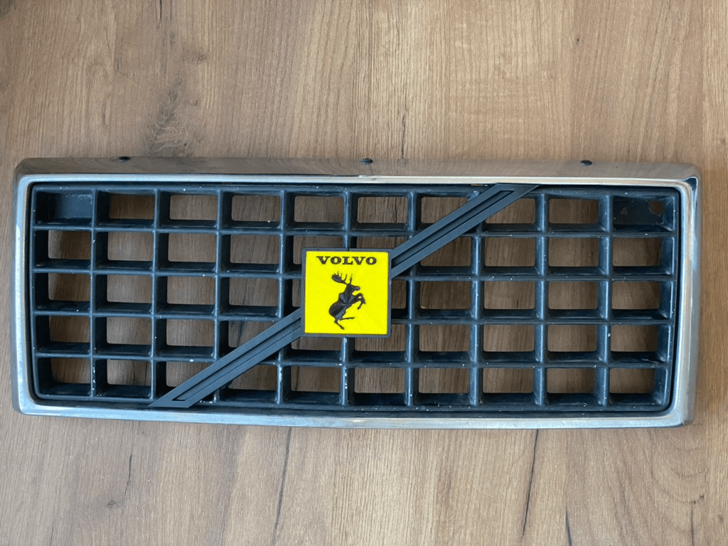 Volvo 940 Grill Custom Emblem