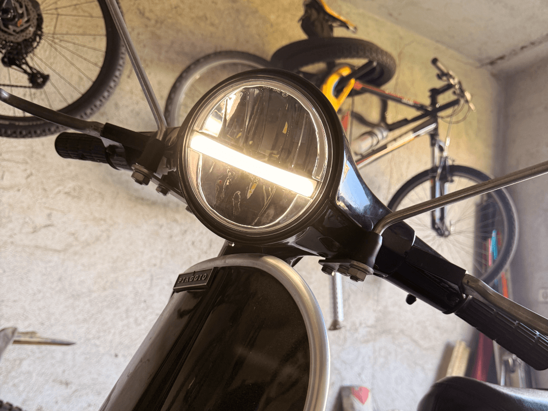 Adattatore Faro LED Vespa PX LED Headlight Adapter