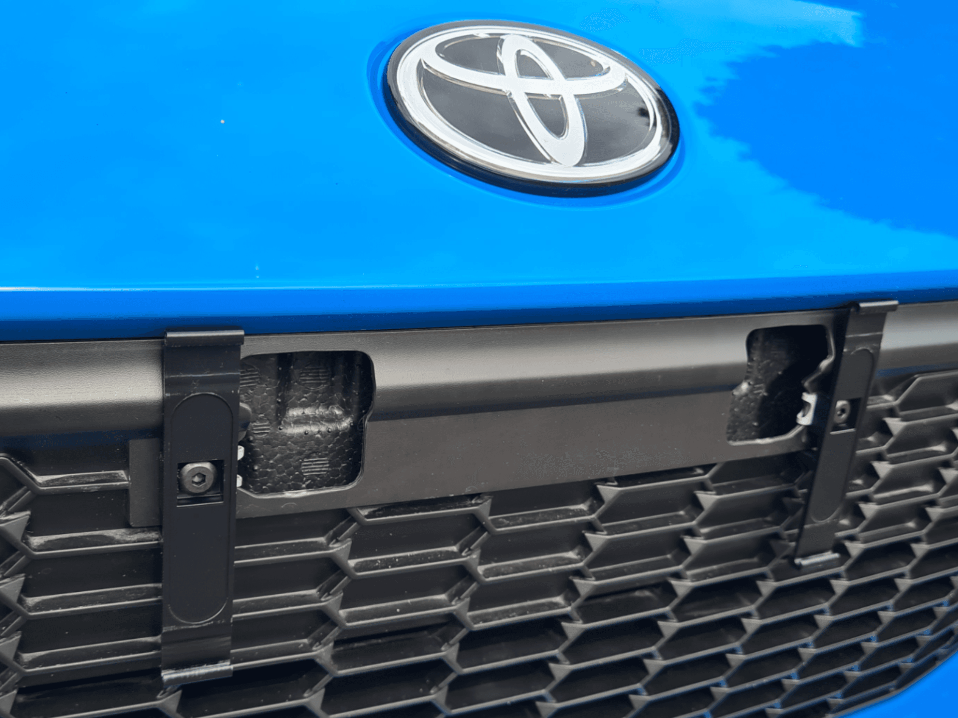GR86 EU license plate holder 