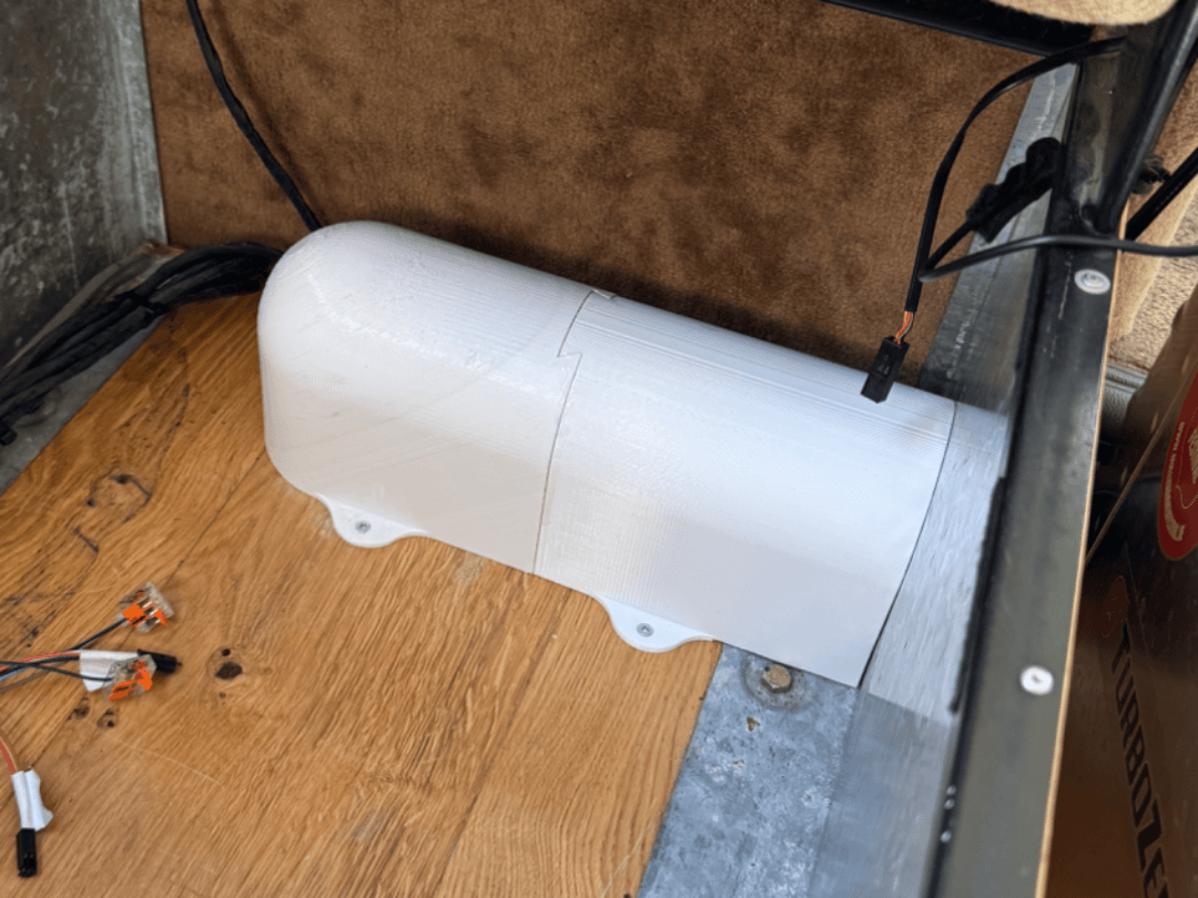 Tunnel / Abdeckung Standheizungsschlauch VW T3