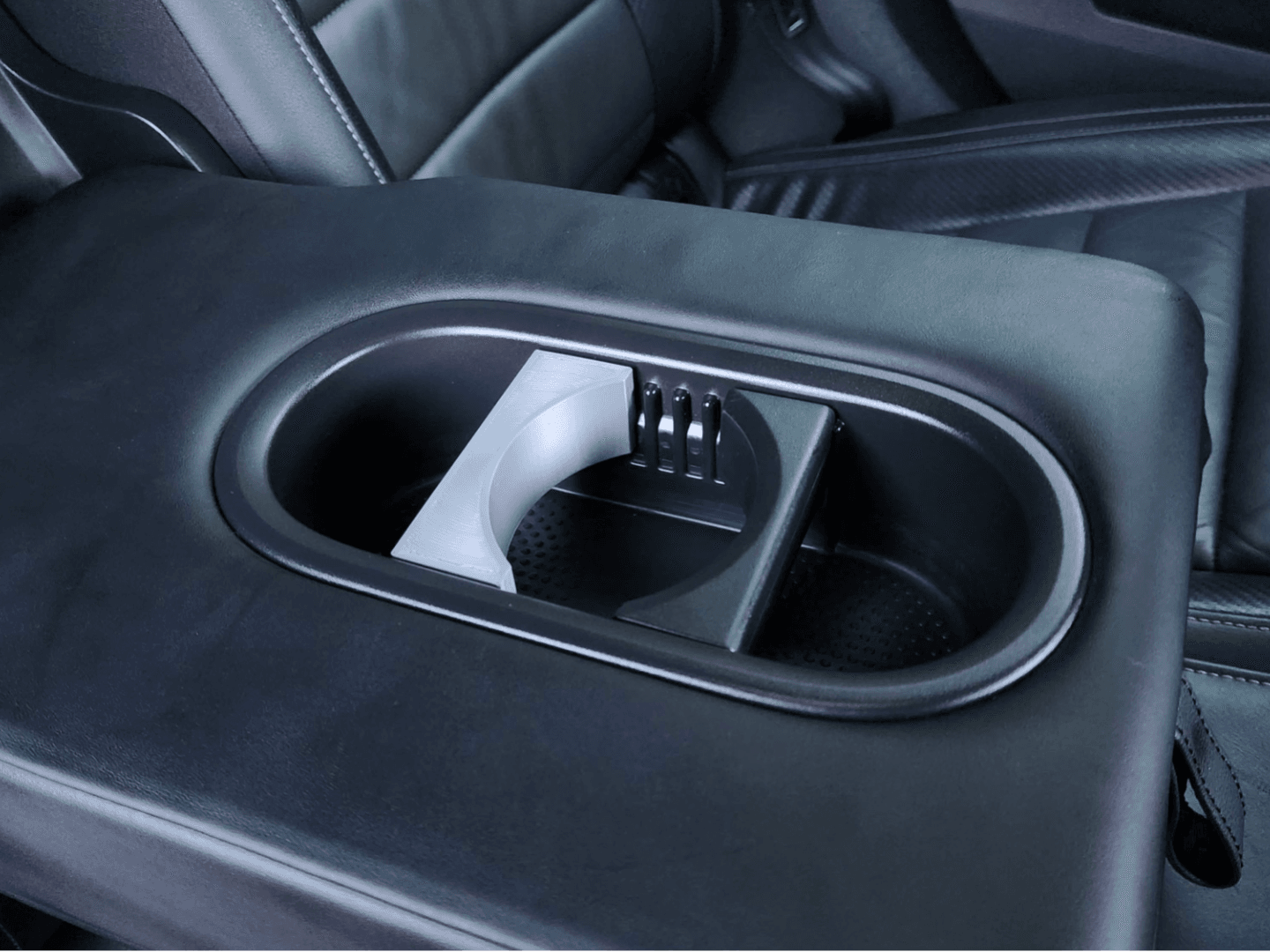 VW Golf MK7 Rear Cup Holder Divider