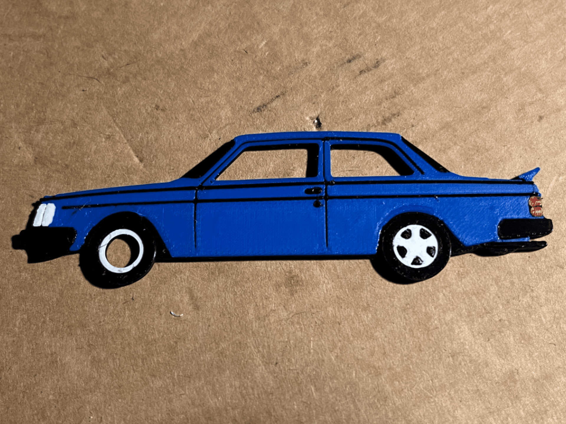 Volvo 242, 240 Keychain