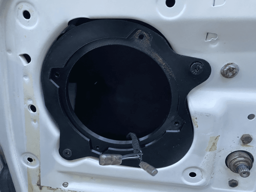 Volkswagen T3 130mm FlexMount speaker adaptor