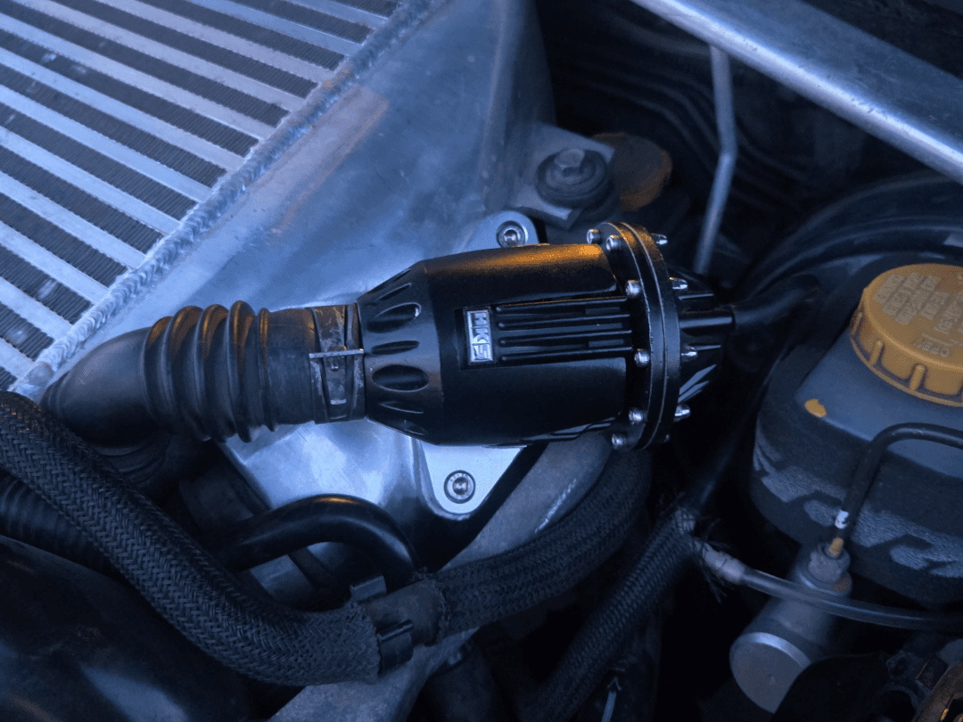 HKS SQV 4 Recirculation hose adapter