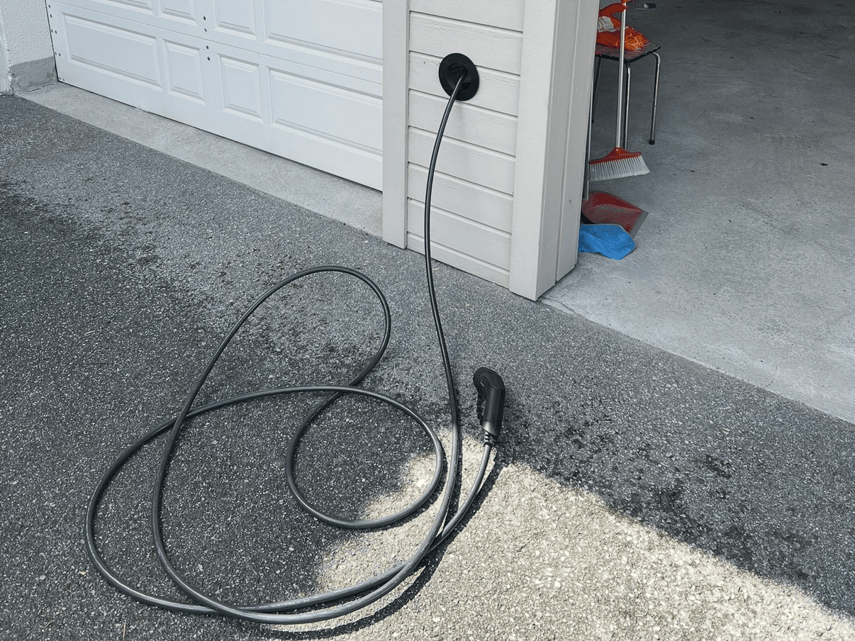 Cable Run Through For Charging Cable,100mm Holesaw