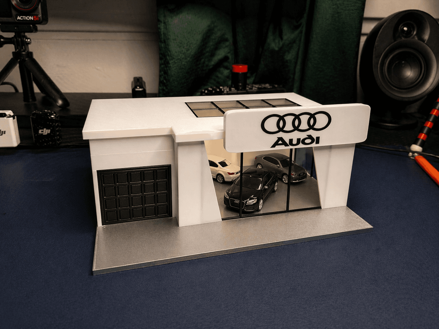 Autosalon Audi for 1:64 scale cars
