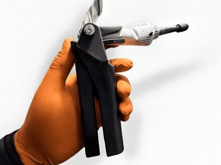 RTV silicon dispensing gun