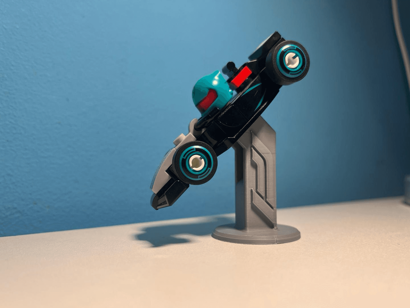 LEGOs Collectible F1 Car Stand